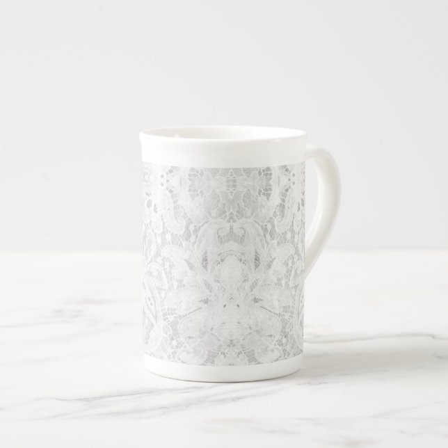 Falling White Lace Prozellantasse (Vorderseite Rechts)