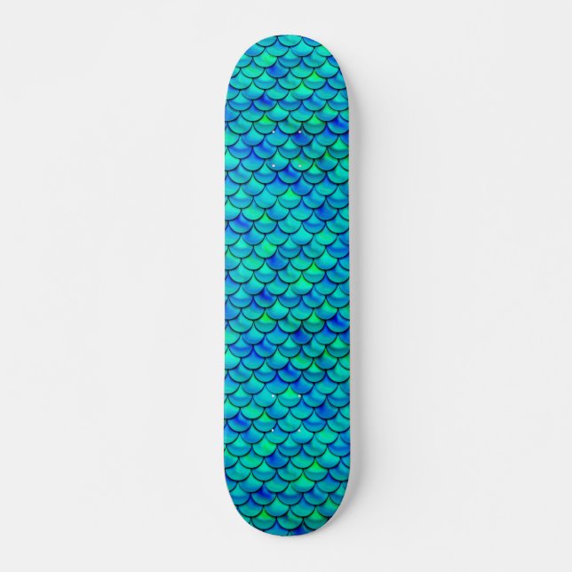 Falln Aqua Blue Scales Skateboard (Vorne)