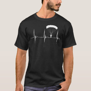 Fallschirmspringer Herzschlag Springer EKG Puls Sp T-Shirt