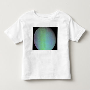 Falsche Farbansicht des Mondfels Saturn Kleinkind T-shirt