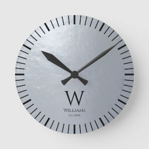 Falsches silbernes metallic-graues Schwarz-Monogra Runde Wanduhr