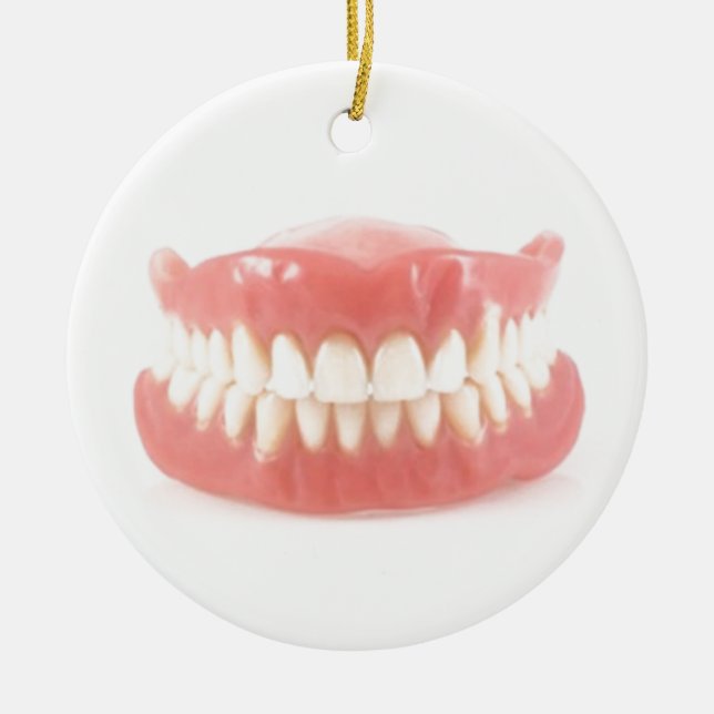 "FALSE TEETH" ÜBER DIE HILL ORNANANANATION UND DAS KERAMIKORNAMENT (Vorne)
