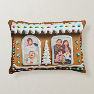 Familie in Gingerbrot Weihnachtshaus Weihnachtsgeb Dekokissen