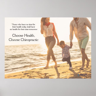 Familie läuft am Strand Chiropraktisches Poster