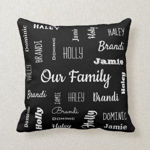Familie von fünf im coolen Schriftart Kissen