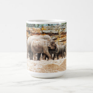 Familie von indischen Elefanten Kaffeetasse