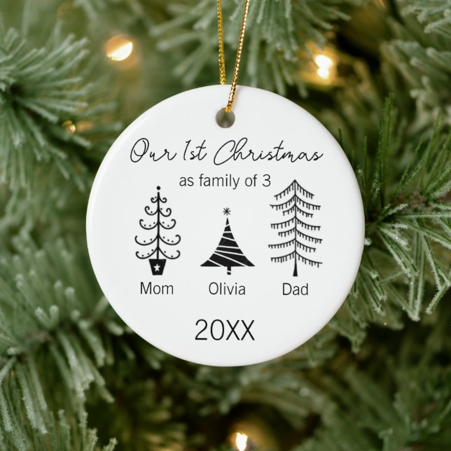 Familie zu Dritt Unser erster Weihnachtsbaum Moder Keramik Ornament (Baum)