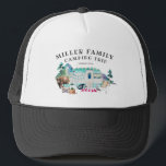 Familien-Wiedersehen-Campings-Straßen-Reise Truckerkappe<br><div class="desc">Aufmachung einer Vintagen Lagerszene, um dem rustikalen Charme hinzuzufügen. Ändern Sie den Familiennamen und das Datum, um es Ihre Selbst kundenspezifisch anfertigen zu lassen. Dieser Entwurf erlischt nie von der Art. Vervollkommnen Sie für Familien-Fotos, Wiedersehen-Partys, Straßenreisen und mehr. Fügen Sie Ihre kundenspezifische Benennung diesem Entwurf, indem Sie die Kästen verwenden...</div>