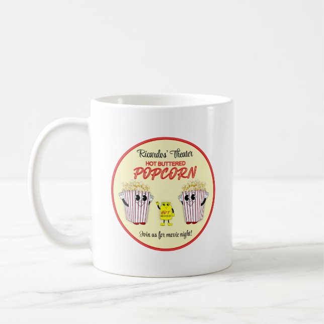 Familienfilmtheater mit heißer Butterblüte Kaffeetasse (Links)