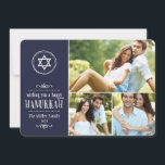 Familienfoto Collage Hanukkah Card Feiertagskarte<br><div class="desc">Niedliches, modernes Hanukkah-Urlaubskartendesign mit einer Foto-Collage mit Platz für drei Fotos Ihrer Familie mit einem Stern von David und Skizzen für ein handgefertigtes Gefühl. Handschrift Typografie liest Wünscht Ihnen eine glückliche Hanukkah. Personalisieren Sie das Design mit dem Namen Ihrer Familie und dem Jahr. Klicken Sie auf die IT-Schaltfläche CUSTOMIZE, um...</div>