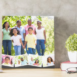 Familienfoto Collage w. Zigzag Foto Strip - grau Leinwanddruck<br><div class="desc">Personalisieren Sie diese stilvoll verpackte Leinwand mit Ihren Lieblings-Fotos. Die Vorlage ist für das Hinzufügen von bis zu 5 Fotos zum Set bereit. Das Foto wird als Hintergrund verwendet und die restlichen 4 Foto werden in einem Zickzack-Foto am unteren Rand dargestellt. Das Design hat einen kohlegrauen Hintergrund. Bitte stöbern Sie...</div>