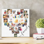 Familienherz Foto Collage Kleines Quadrat Weiß Leinwanddruck<br><div class="desc">Erstellen Sie Ihre eigene, herzförmige FotoCollage mit 29 Ihrer Lieblings-Familienfotos und wählen Sie selber aus. Die Fotovorlage ist für Sie ein Set, um Ihre Bilder in Reihen von links nach rechts hinzuzufügen. Die Collage besteht aus einer Vielzahl von Landschafts-, Portrait- und Quadrat-Formen, um Ihnen viele Möglichkeiten zu geben, wenn Sie...</div>