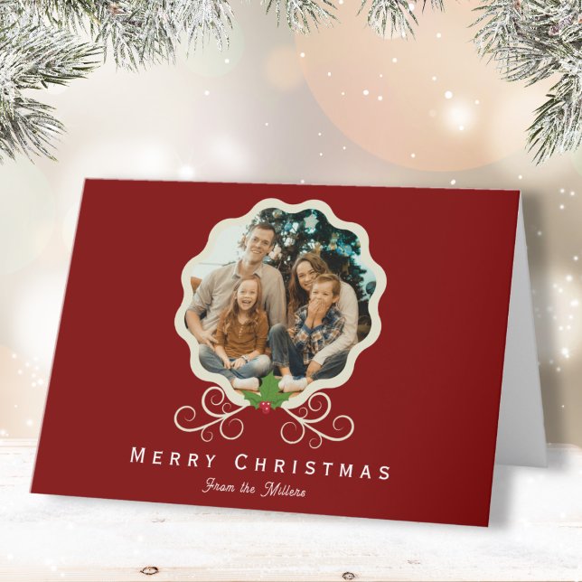 Familienjubiläum Weihnachten Weihnachtskarte (Family Photo Christmas Holly Folded Holiday Card, red and green elegant minimalist modern)