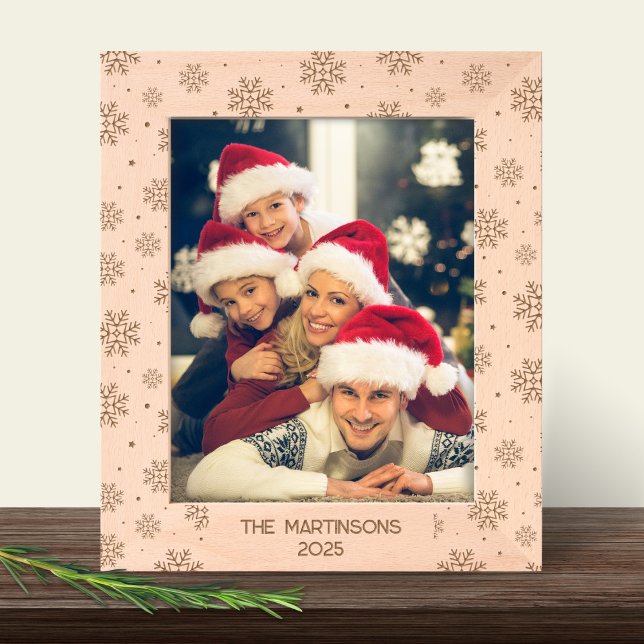 Familienname Foto Snowflake Holiday Keepake Geätzte Rahmen (Von Creator hochgeladen)