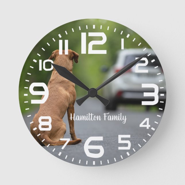 Familienname Labrador Hundeschalter Uhr (Vorderseite)
