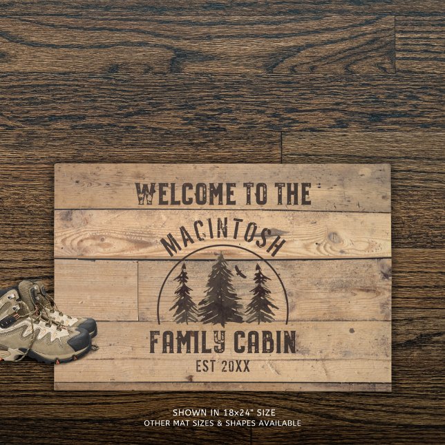 Familienname Rustic Wood Fußmatte (Von Creator hochgeladen)