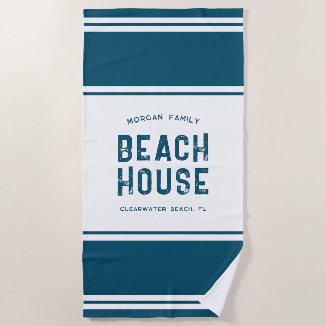 Familienname Sommerferien Beach House Strandtuch (Vorderseite)