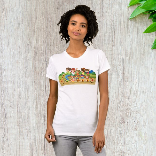 Familienraderfahrten Womens T - Shirt (Von Creator hochgeladen)