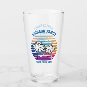 Familientreffen auf einer maßgeschneiderten Kreuzf Glas