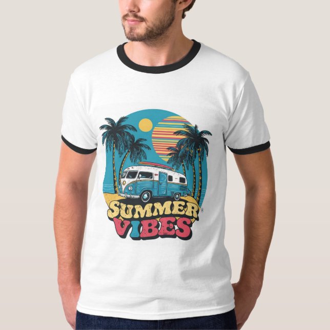 Familienurlaub Personalisiertes Niedliches Camping T-Shirt (Vorderseite)