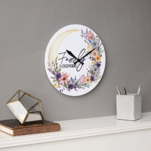 Familienzitat im Boho-Kranz Große Wanduhr