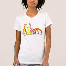 Famille de girafe dans le T-shirt de femme orange