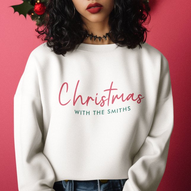 Family Christmas | Modern Minimalist Family Name Sweatshirt (Von Creator hochgeladen)