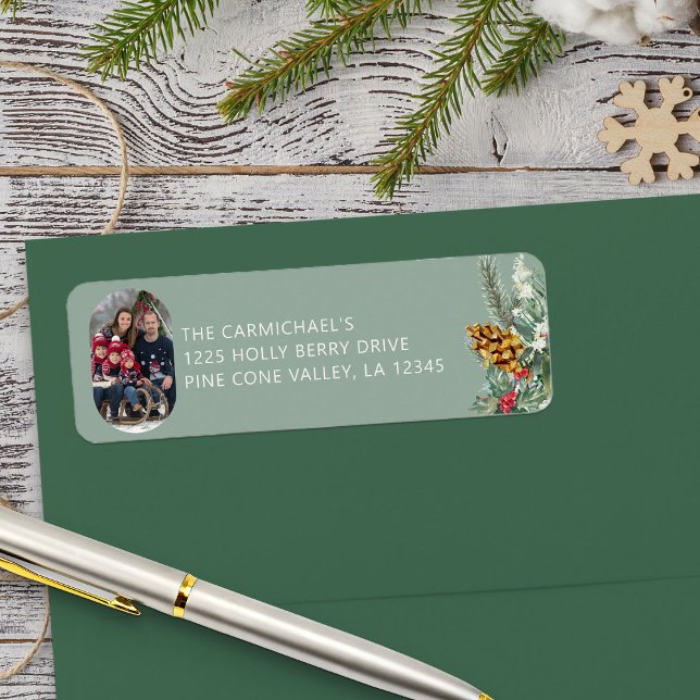 Family Foto Green Holly Pine Weihnachtsansprache (Photo Return Address Labels with Holly and Pine from Rounded Lozenge Photo Collage collection)