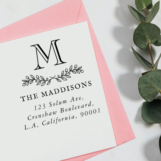 Family Monogram Leaf Ornament Return Address  Gummistempel (Von Creator hochgeladen)