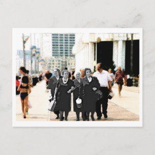Family on boardwalk postkarte