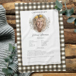 Family Recipe Keepsake Photo Gingham Geschirrtuch<br><div class="desc">Keepsake family recipe tea towel. Share uncle Jim's chili recipe or great aunt Aggie's all time favorite thanksgiving casserole dish. Elegant and simple template design can easily be adjusted to share your family recipes as mother's day, birthday, or Christmas gifts. Custom family name with initials. Colors can be changed. Great...</div>