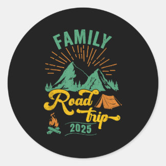 Family Road Trip 2025 Camping Crew Urlaub Holida Runder Aufkleber