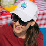 Family Wiedersehen Summer Beach Palmen Truckerkappe<br><div class="desc">Family Wiedersehen Summer Beach Palm Trees Sun Retro Style Trucker Hat Cap. Viele Farben zur Auswahl. Ideal für Wiedersehen-Familienurlaub vom Camping am Strand bis zur Bootsfahrt. Personalisieren Sie Ihren Familiennamen,  Standort,  Jahr oder Datum und mehr. Navy Blauer Text oder wählen Sie Ihre eigene Farbe.</div>