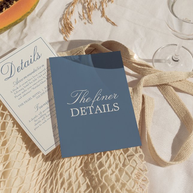 Fancy Blaue und Weiße Old Money Hochzeitsdetails Begleitkarte (Von Creator hochgeladen)