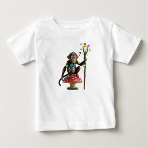 Fantasie-Stammesaffe sitzt auf einem magischen Pil Baby T-shirt