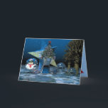 Fantasie-surrealistische Weihnachtslandschaft Feiertagskarte<br><div class="desc">Eine festliche surrealistische Weihnachtslandschaft mit Schnee,  eisigem Flitter,  einem Weihnachtsbaum und einem enormen Stern in einer Landschaft mit Bäumen. Dieses Produkt kann besonders angefertigt werden,  indem man ändert die inneren Kartenhintergrundfarben und/oder den Text in das gewünschte</div>