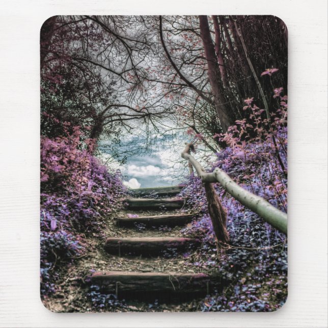 Fantasie-Waldschritte Mousepad (Vorne)