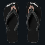 Fantastische Göttin drehen Reinfälle um (Typ Flip Flops<br><div class="desc">BREITE BÜGEL - Sie sind eine fantastische Göttin und verdienen,  einen kleinen Mann zu haben,  den Boden anzubeten,  den Sie auf… wohles… der umgedrehtereinfall gehen,  Sie an irgendwie gehen.  Haben Sie Spaß! Seien bevollmächtigt Sie! Spendet zur Krebsforschung!</div>