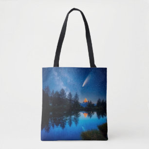 Fantastischer Sternenhimmel über dem Matterhorn-Za Tasche