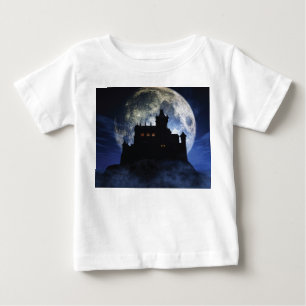 Fantasy-Burg in der Nacht Baby T-shirt