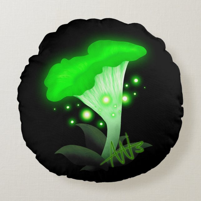 Fantasy Chanterelle Glows Green Mushroom Rundes Kissen (Vorderseite)