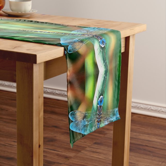 Fantasy Dragonfly in Türkis und Schwarz Kurzer Tischläufer (Beispiel)