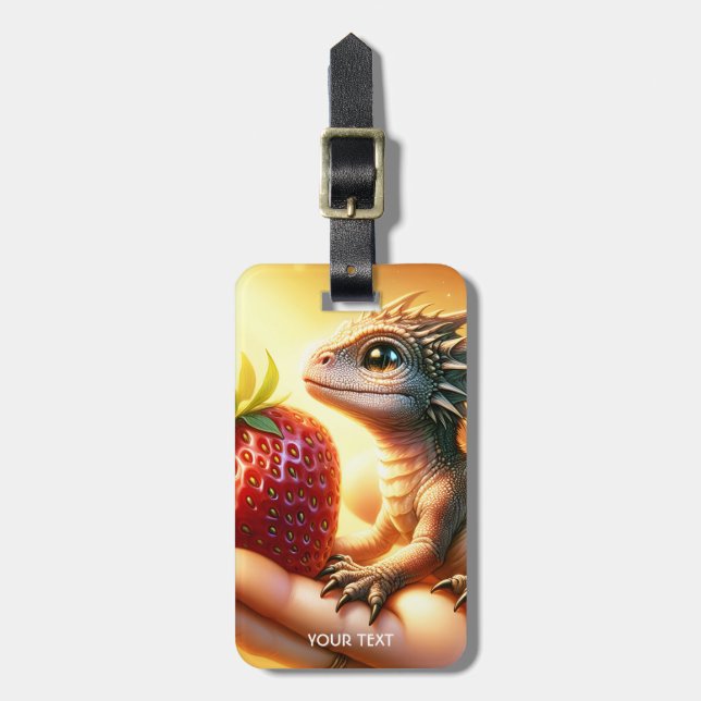 Fantasy Niedlich Baby Dragon Strawberry Gepäckanhänger (Vorderseite vertikal)