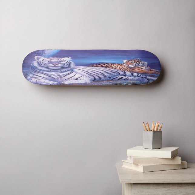 Fantasy White Tiger Cat Skateboard (Wandkunst (Horz))
