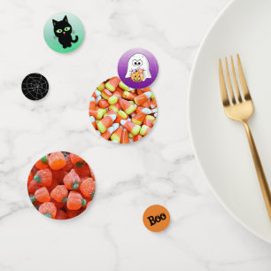 Fantômes de Confetti d'Halloween et chats noirs