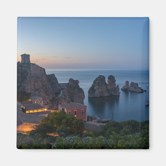 Faraglioni und Tonnara in Scopello, Sizilien Magnet (Vorne)