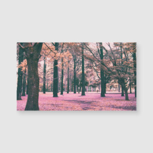 Farbe bewirkte Bäume im Yoyogi Park in Tokio. Magnetkarte