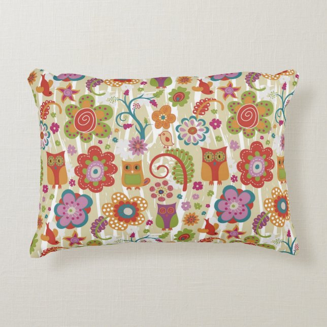 Farbe mit Blumen und Eule Zierkissen (Vorderseite)
