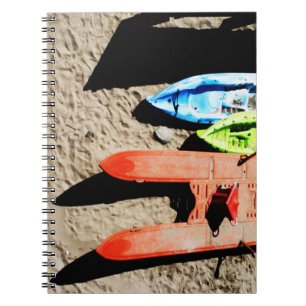Farben und Schatten am Strand Notizblock