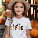 Farbenfroh süß und lecker | Frohe Halloween Kleinkind T-shirt<br><div class="desc">Farbenfroh süß und lecker | Frohe Halloween</div>